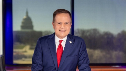 Fox News chief Washington correspondent and news anchor Mike Emanuel RC'90